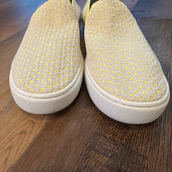 ROTHY'S The Sneaker Lemon Yellow Honeycomb RETIRED Sz 8.5 Washable Knit Slip On - Picture 4 of 10